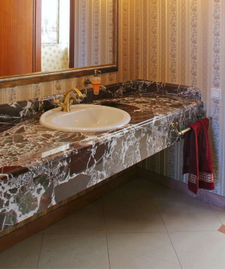 Столешница из кварца Technistone в ванную