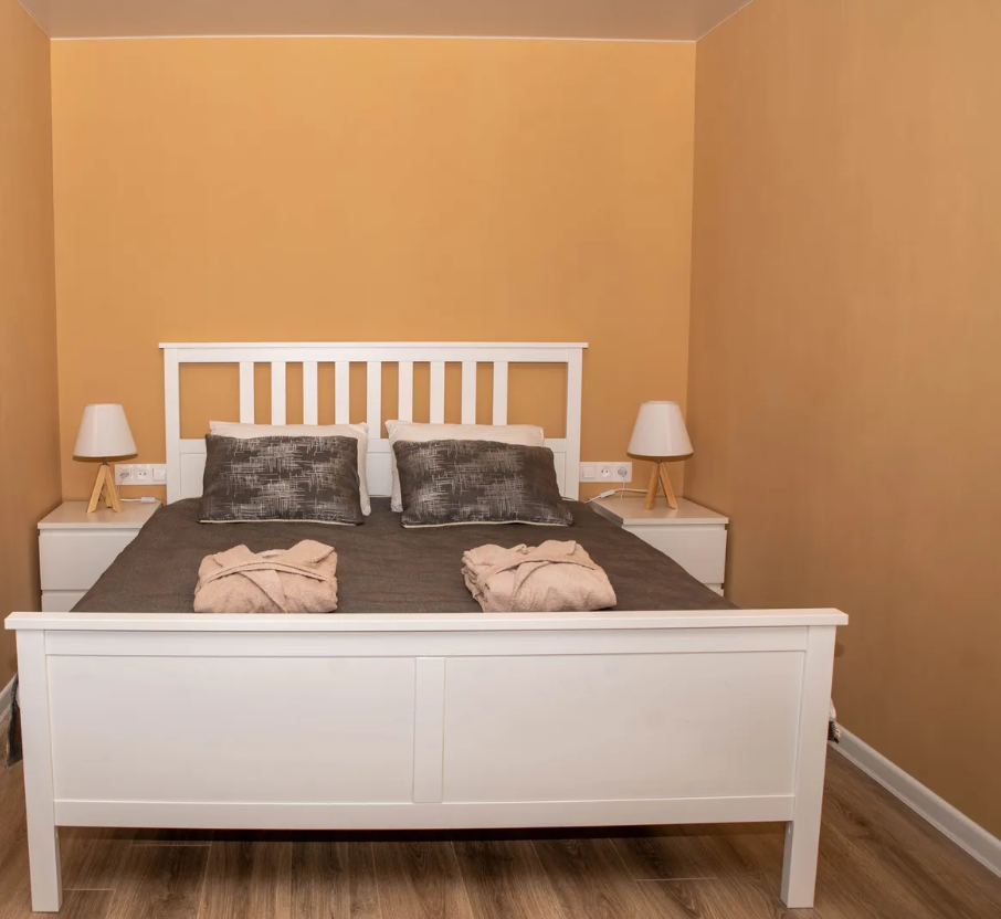 Малярные работы цена за м2 в СПб — прайс лист и стоимость покраски стен ...