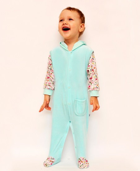 Комбинезон с капюшоном