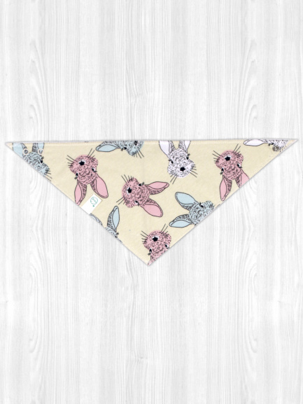 Нагрудник кролики/экрю