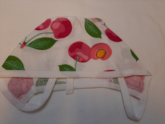 Чепчик детский трикотажный вишенки/белый